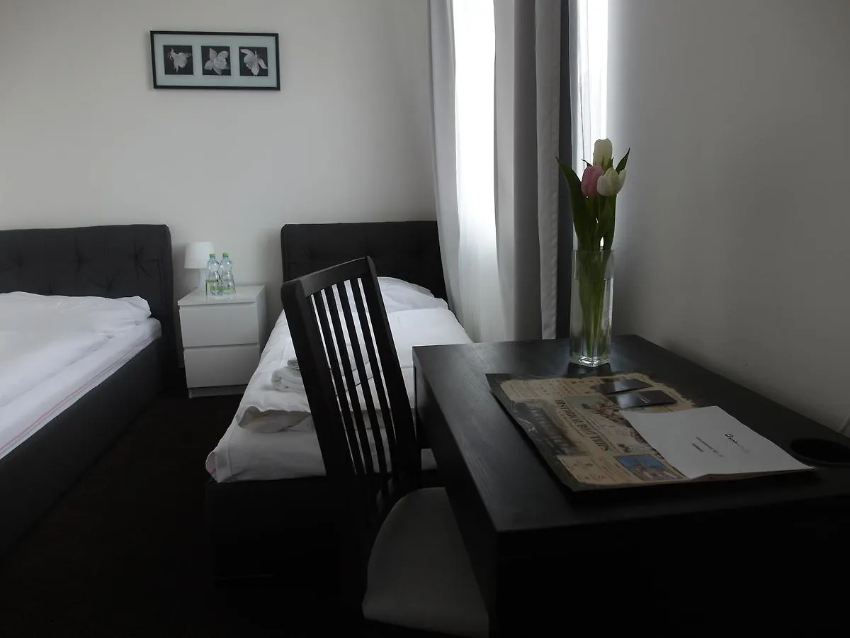 Hotel Harfa Prag 0*,